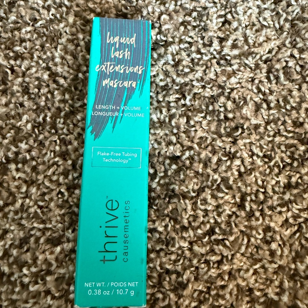 Thrive Causemetics Teal Liquid Lash Extensions Mascara